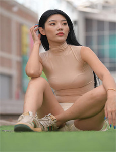 不脱袜的人