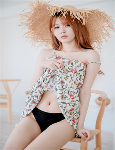 俄比基尼美女巡游-警花肉搏