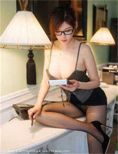 英烈千秋-两女子5小时接待25人